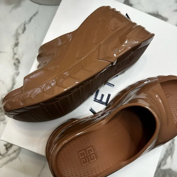 Givenchy Marshmallow wedge sandals Clay  in rubber size 38 - Picture 14 of 17